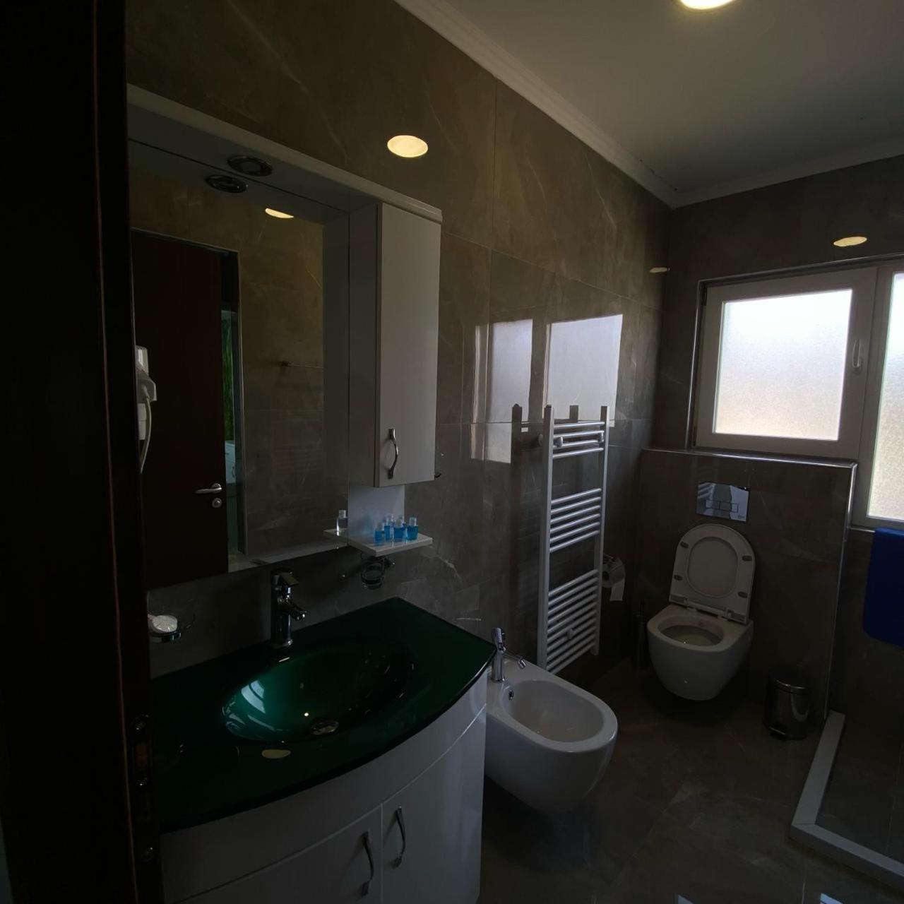 Hotel Pogradeci 2 Tushemisht Dış mekan fotoğraf