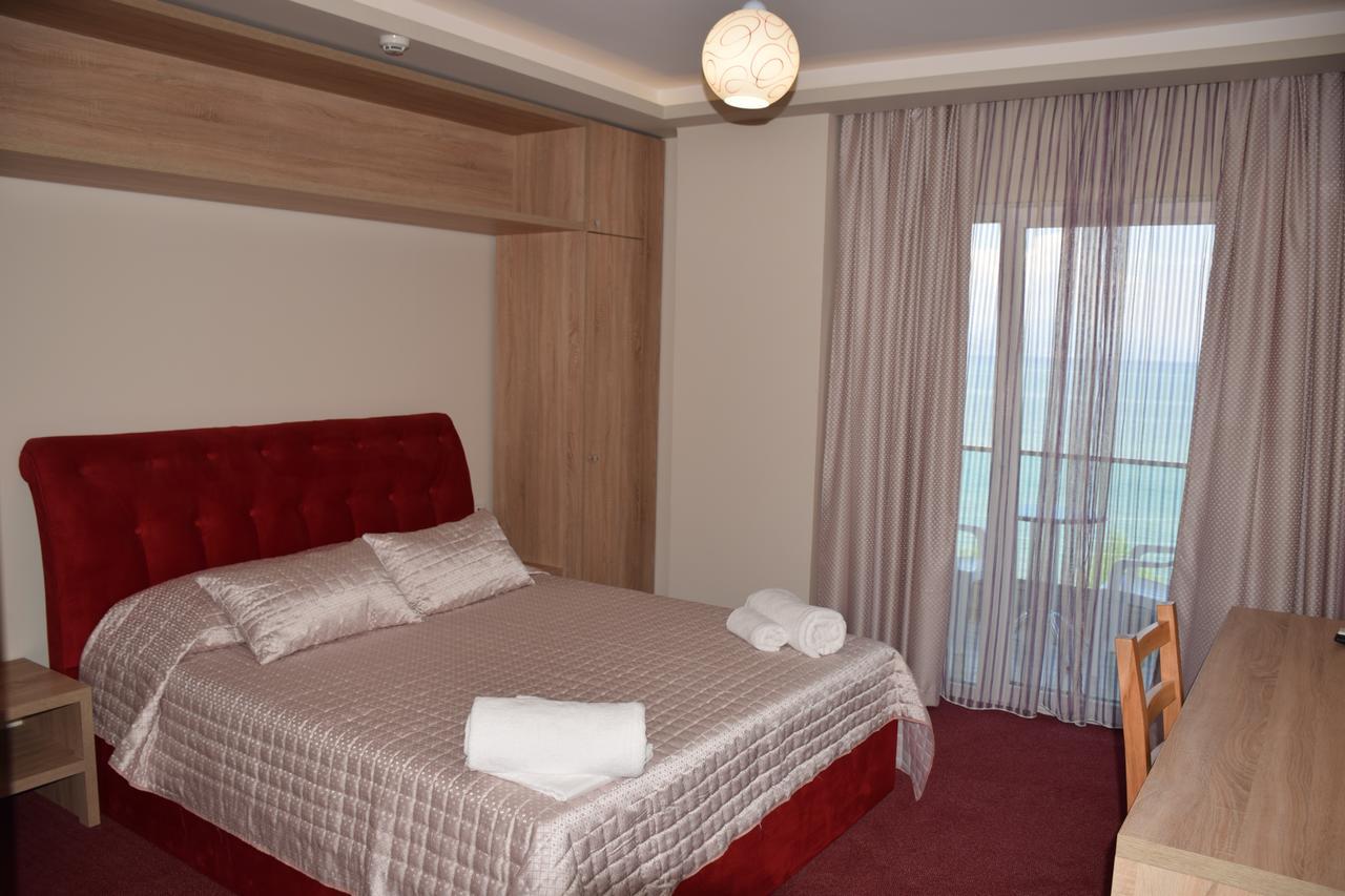 Hotel Pogradeci 2 Tushemisht Dış mekan fotoğraf