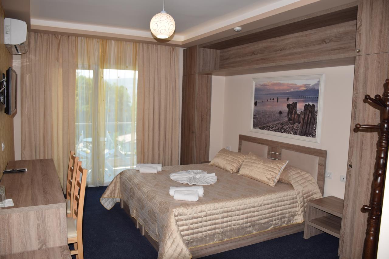 Hotel Pogradeci 2 Tushemisht Dış mekan fotoğraf