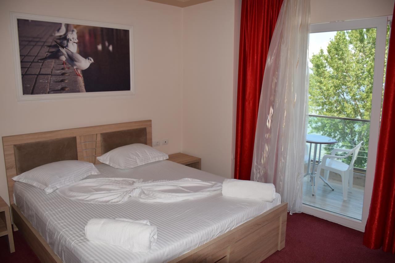 Hotel Pogradeci 2 Tushemisht Dış mekan fotoğraf