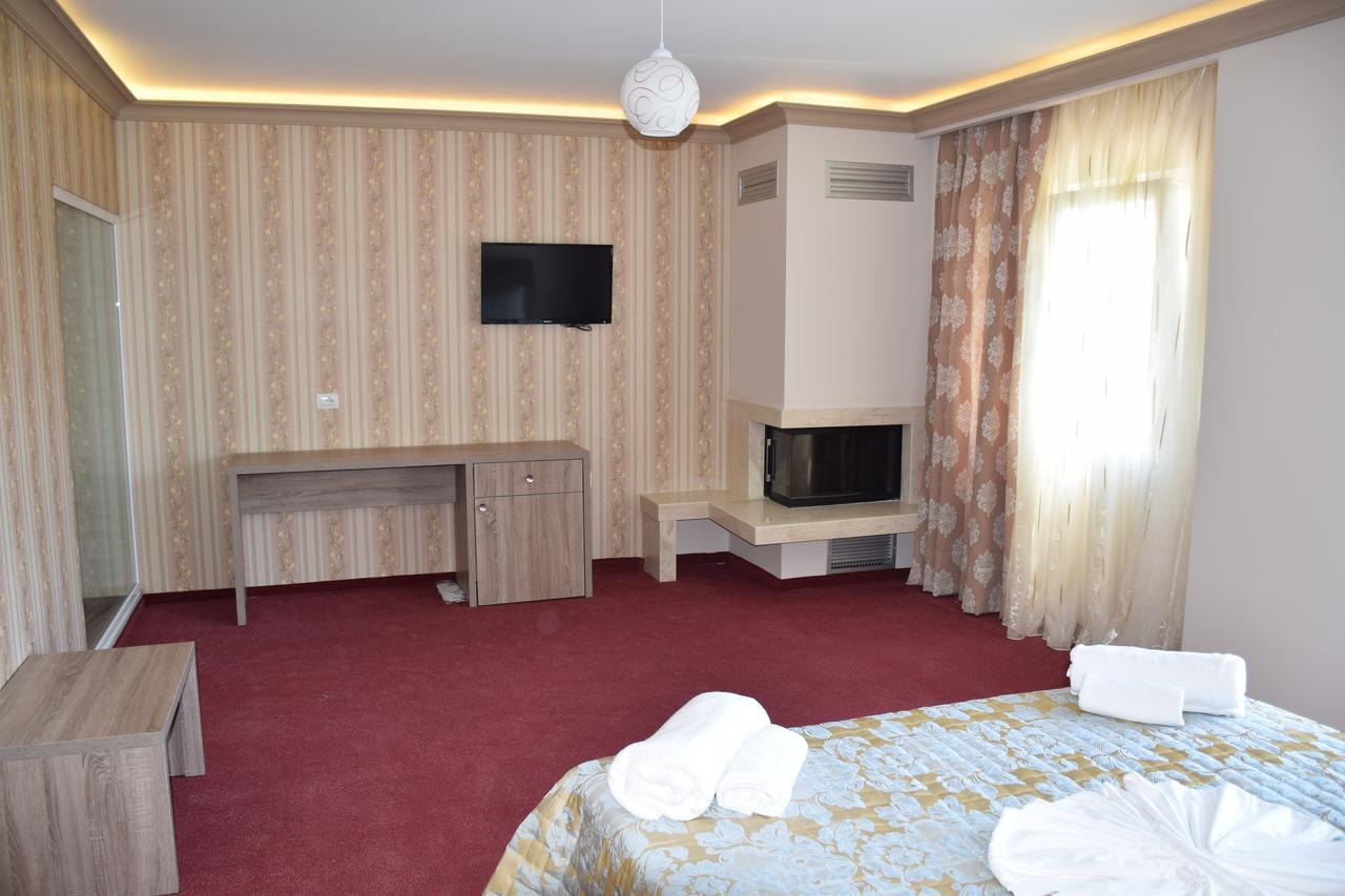 Hotel Pogradeci 2 Tushemisht Dış mekan fotoğraf